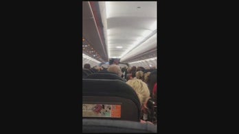 Pilot asks 20 passengers to deplane over flight being ‘too heavy’