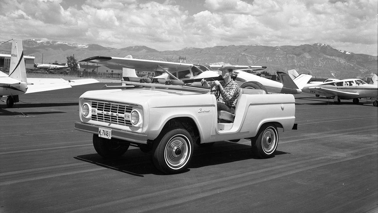 1966 bronco roadster